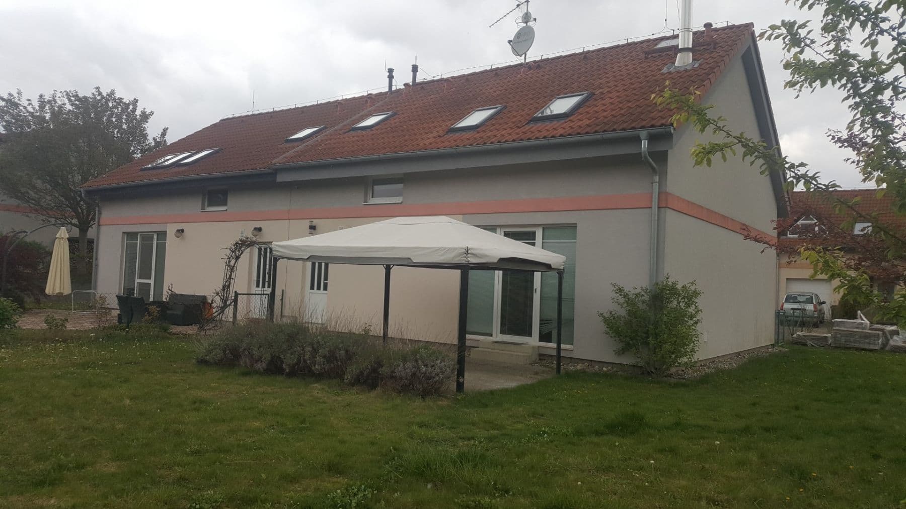 Prenájom domu 149 m², pozemek 378 m², Kemrova, Praha, Praha Prenájom domu 149 m², pozemek 378 m², Kemrova, Praha, Praha