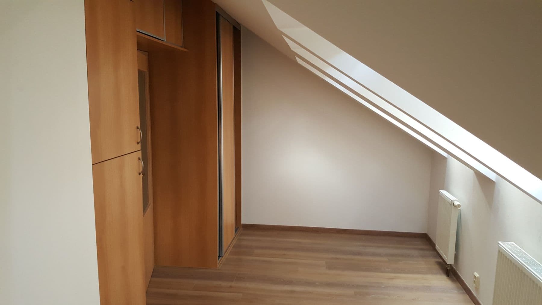 Prenájom domu 149 m², pozemek 378 m², Kemrova, Praha, Praha Prenájom domu 149 m², pozemek 378 m², Kemrova, Praha, Praha