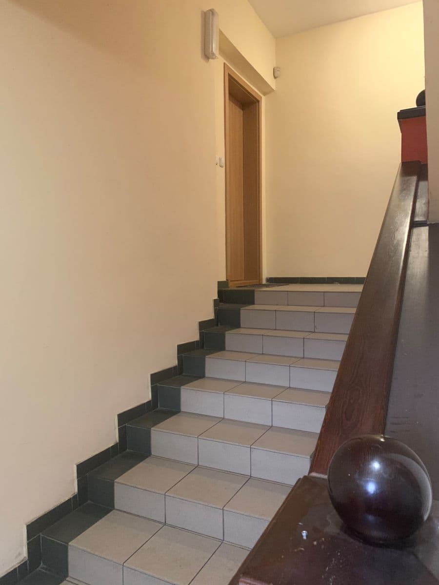 Prenájom bytu 1-izbový 27 m², Živanická, Praha, Praha Prenájom bytu 1-izbový 27 m², Živanická, Praha, Praha