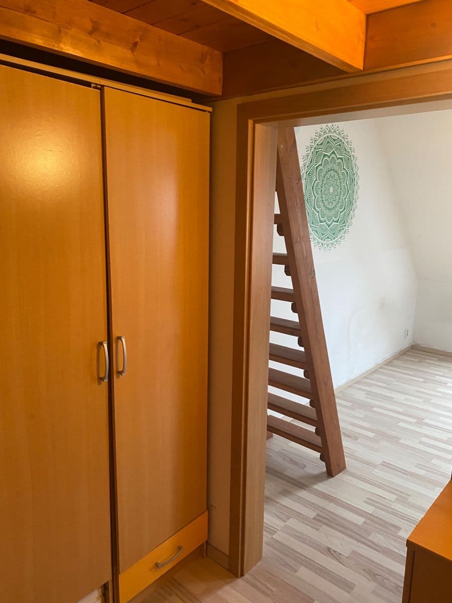 Prenájom bytu 1-izbový 27 m², Živanická, Praha, Praha Prenájom bytu 1-izbový 27 m², Živanická, Praha, Praha