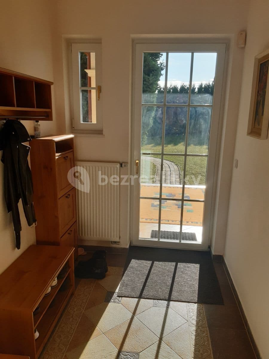 Prenájom bytu 2-izbový 114 m², Pod Bučinou, Řitka, Středočeský kraj Prenájom bytu 2-izbový 114 m², Pod Bučinou, Řitka, Středočeský kraj