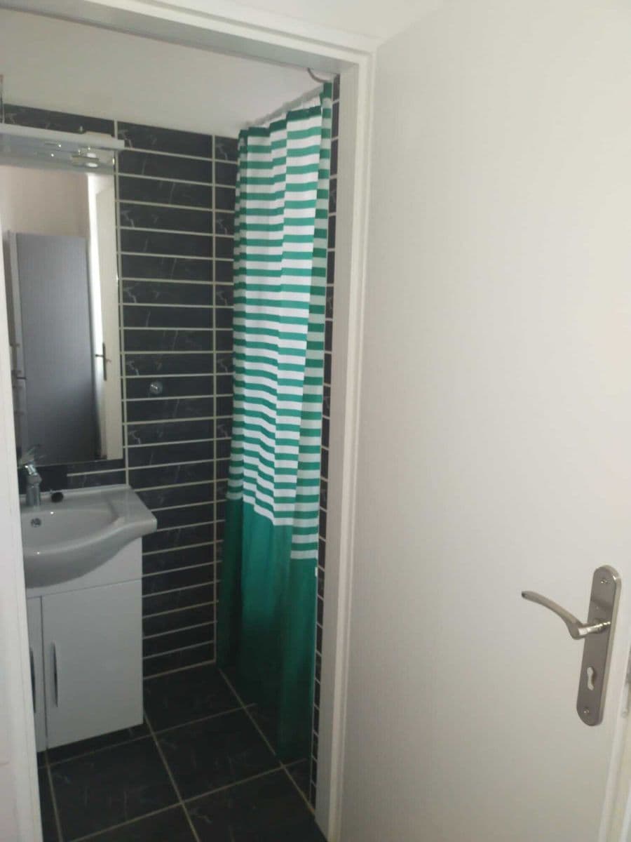 Prenájom bytu 3-izbový 68 m², Malířská, Praha, Praha Prenájom bytu 3-izbový 68 m², Malířská, Praha, Praha