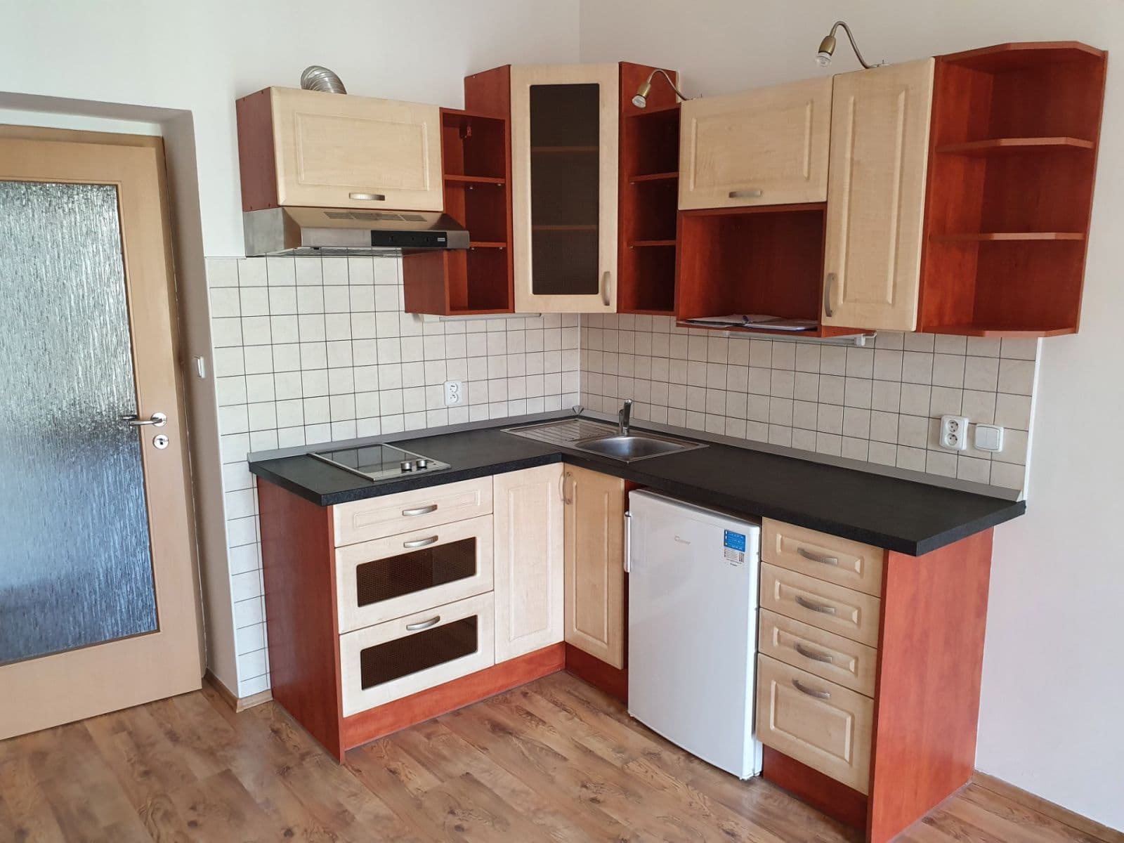 Prenájom bytu 1-izbový 37 m², Ovenecká, Praha, Praha Prenájom bytu 1-izbový 37 m², Ovenecká, Praha, Praha