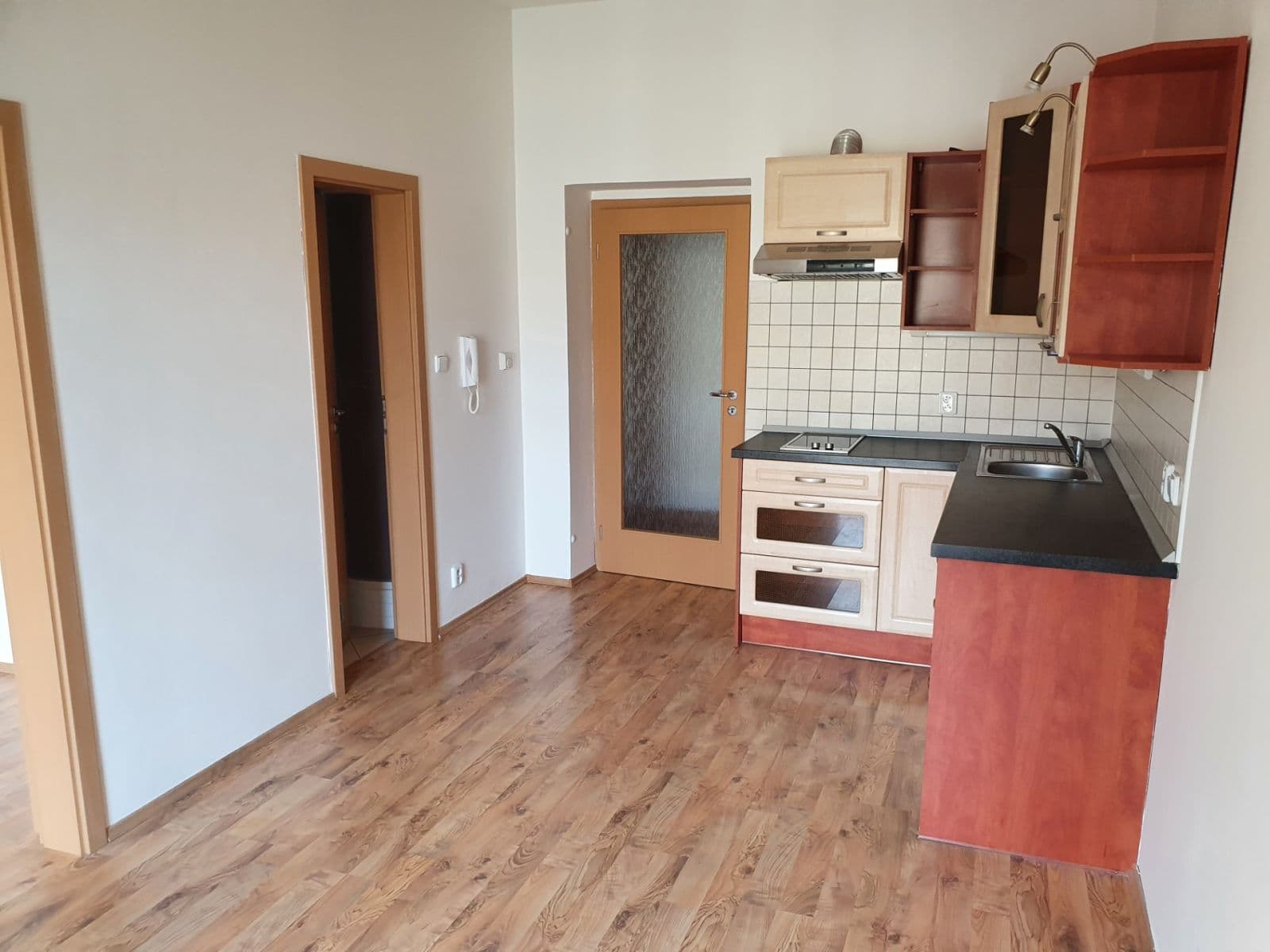 Prenájom bytu 1-izbový 37 m², Ovenecká, Praha, Praha Prenájom bytu 1-izbový 37 m², Ovenecká, Praha, Praha