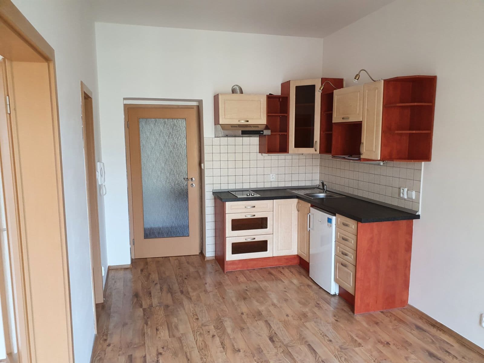 Prenájom bytu 1-izbový 37 m², Ovenecká, Praha, Praha Prenájom bytu 1-izbový 37 m², Ovenecká, Praha, Praha