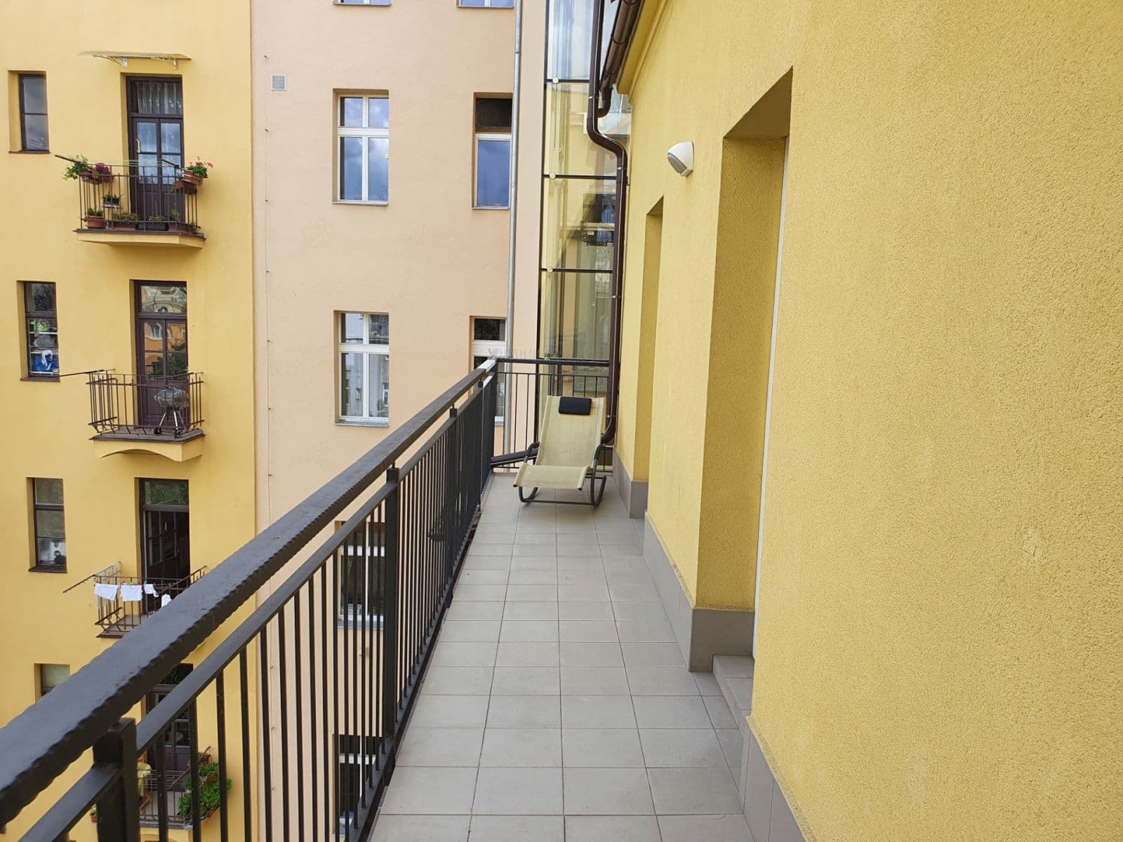Prenájom bytu 1-izbový 37 m², Ovenecká, Praha, Praha Prenájom bytu 1-izbový 37 m², Ovenecká, Praha, Praha