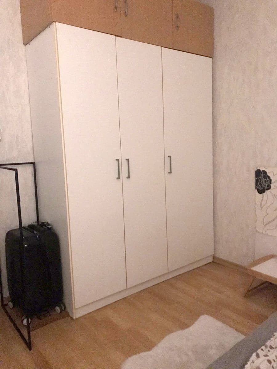Prenájom bytu 3-izbový 72 m², Mnichovická, Praha, Praha Prenájom bytu 3-izbový 72 m², Mnichovická, Praha, Praha