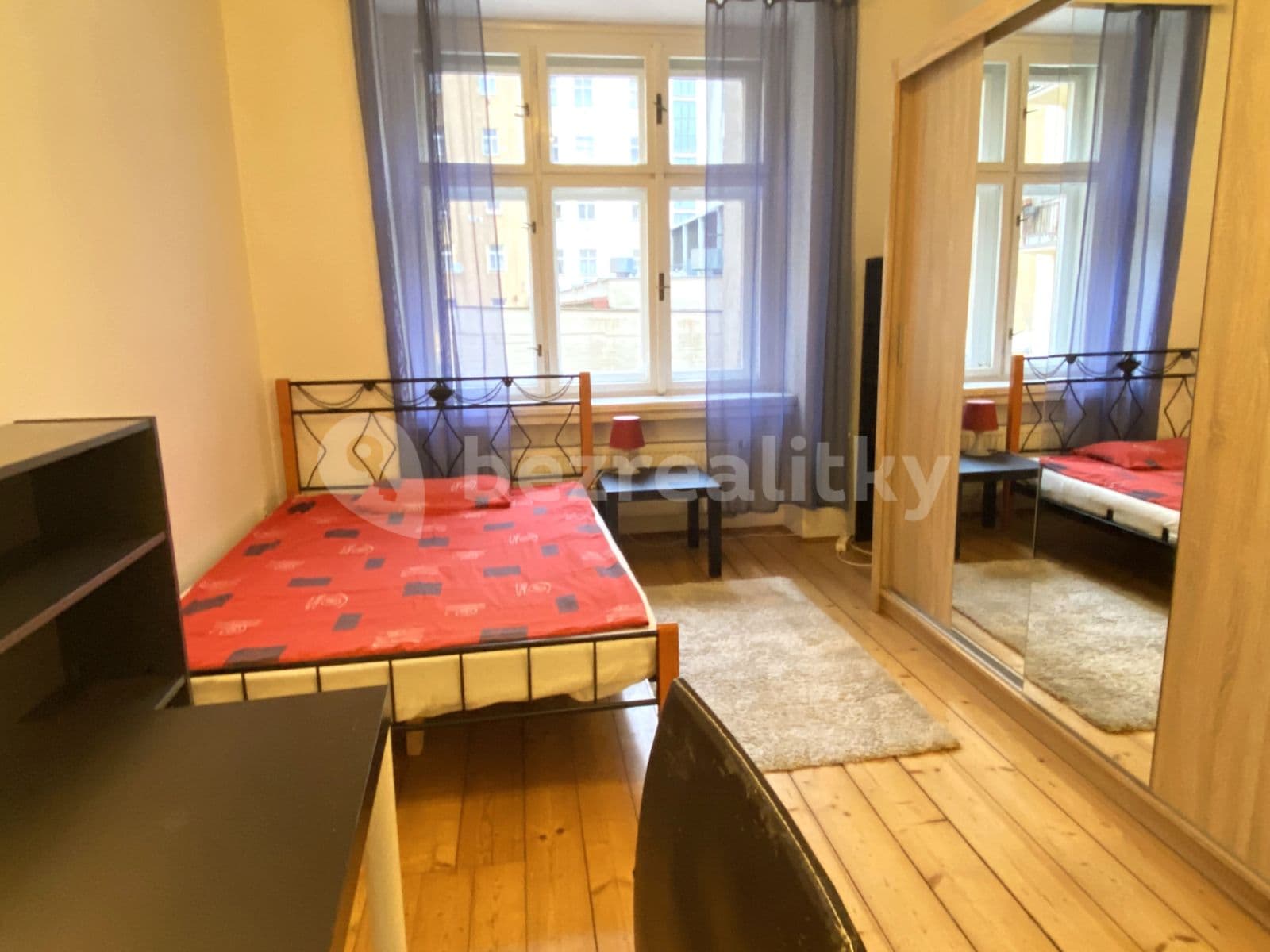 Prenájom bytu 2-izbový 45 m², Biskupcova, Praha, Praha Prenájom bytu 2-izbový 45 m², Biskupcova, Praha, Praha