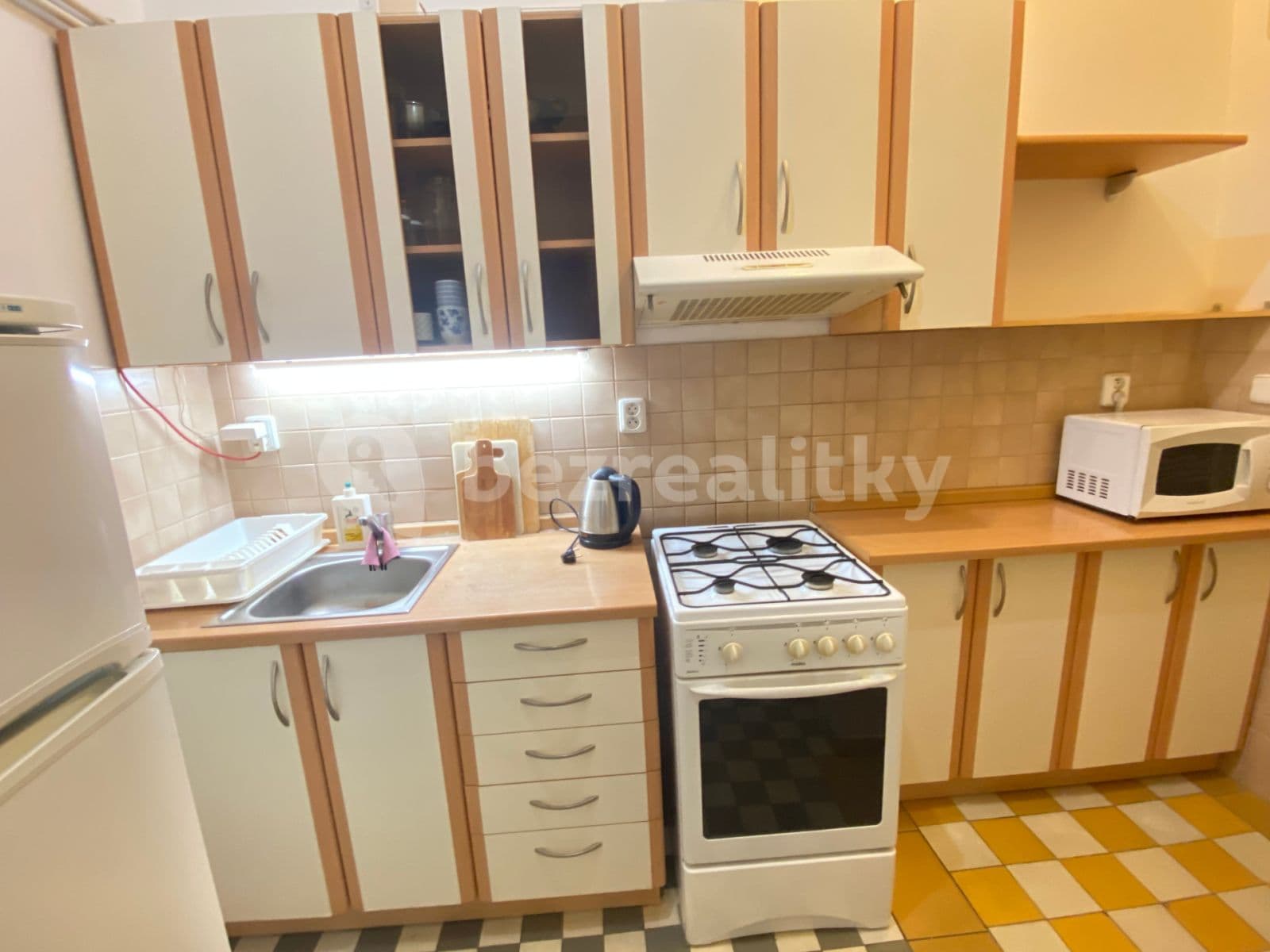 Prenájom bytu 2-izbový 45 m², Biskupcova, Praha, Praha Prenájom bytu 2-izbový 45 m², Biskupcova, Praha, Praha