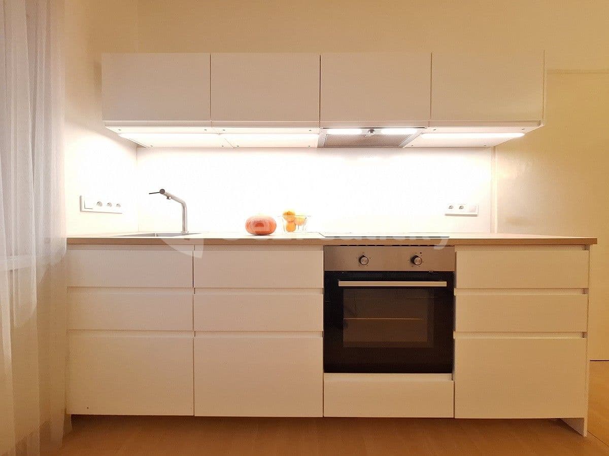 Prenájom bytu 2-izbový 43 m², Na dlouhém lánu, Praha, Praha Prenájom bytu 2-izbový 43 m², Na dlouhém lánu, Praha, Praha
