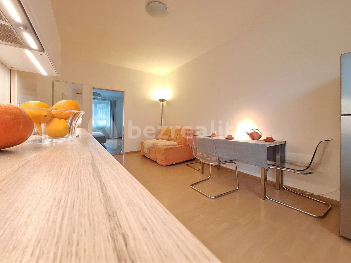 Prenájom bytu 2-izbový 43 m², Na dlouhém lánu, Praha, Praha Prenájom bytu 2-izbový 43 m², Na dlouhém lánu, Praha, Praha