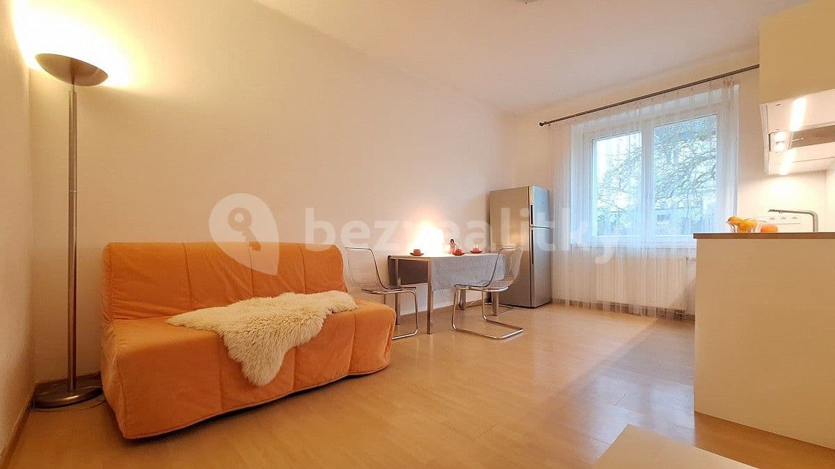 Prenájom bytu 2-izbový 43 m², Na dlouhém lánu, Praha, Praha Prenájom bytu 2-izbový 43 m², Na dlouhém lánu, Praha, Praha