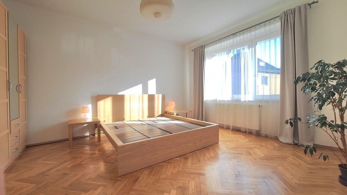 Prenájom bytu 2-izbový 43 m², Na dlouhém lánu, Praha, Praha Prenájom bytu 2-izbový 43 m², Na dlouhém lánu, Praha, Praha