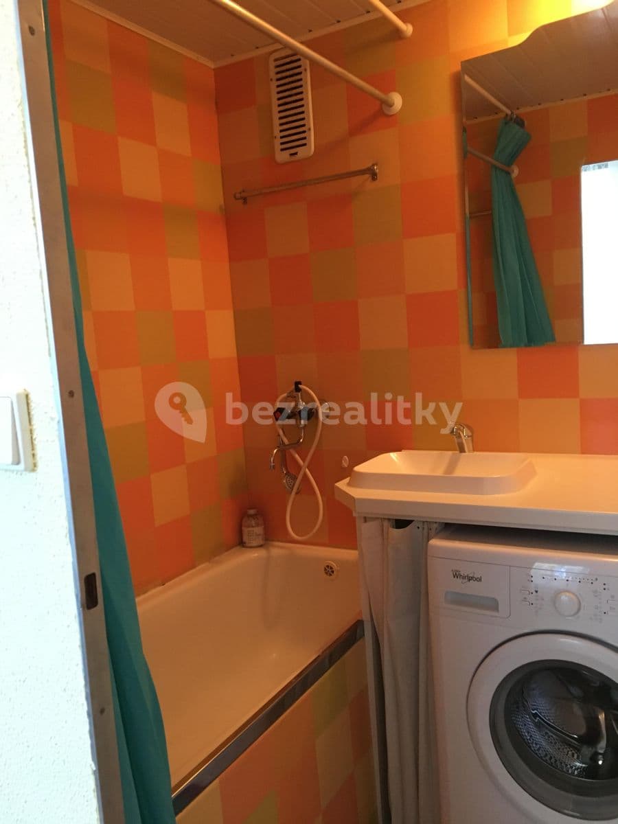 Prenájom bytu 2-izbový 56 m², Řezáčova, Brno, Jihomoravský kraj Prenájom bytu 2-izbový 56 m², Řezáčova, Brno, Jihomoravský kraj