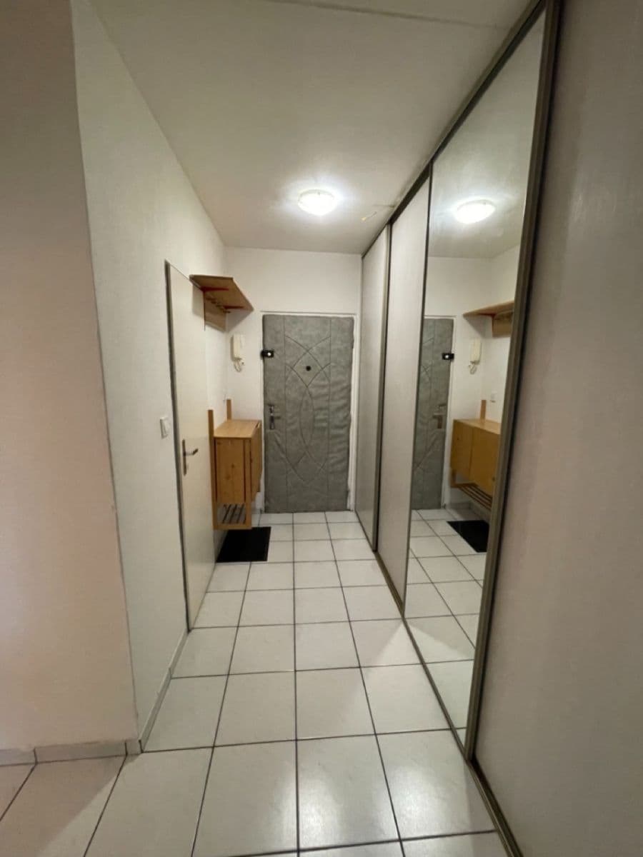 Prenájom bytu 2-izbový 40 m², Pujmanové, Praha, Praha Prenájom bytu 2-izbový 40 m², Pujmanové, Praha, Praha