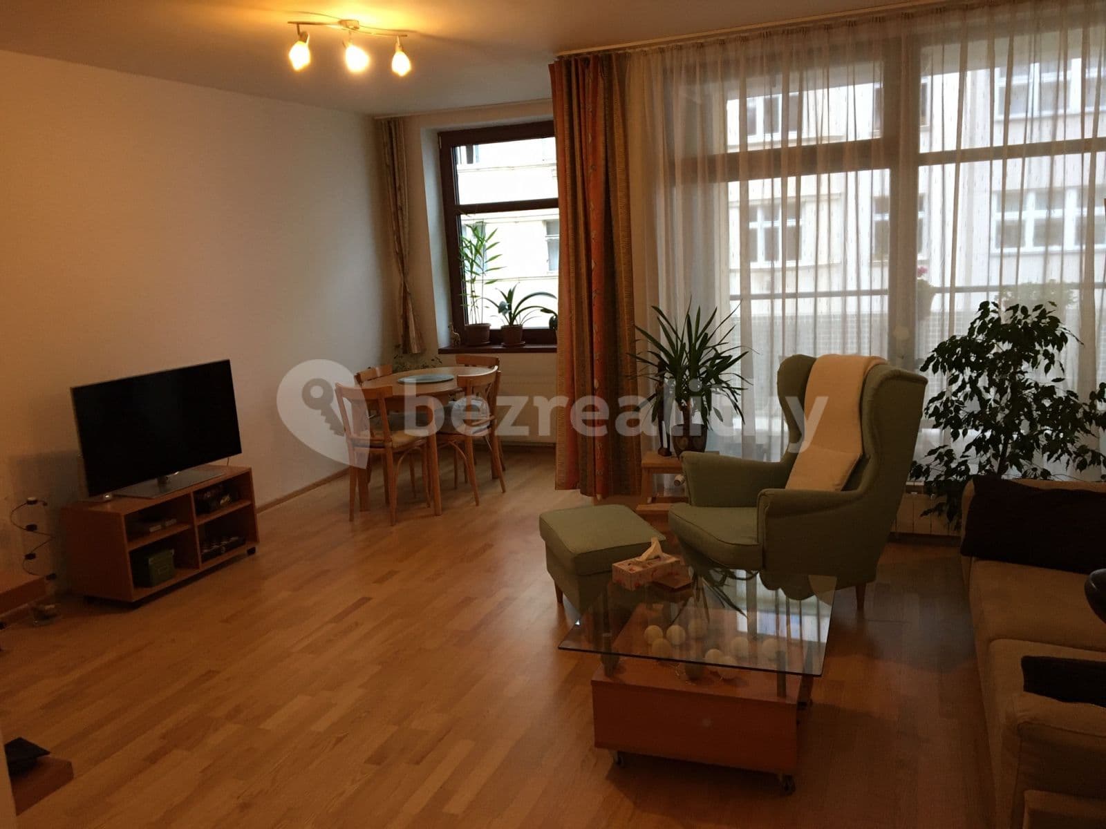 Prenájom bytu 2-izbový 59 m², Chrudimská, Praha, Praha Prenájom bytu 2-izbový 59 m², Chrudimská, Praha, Praha