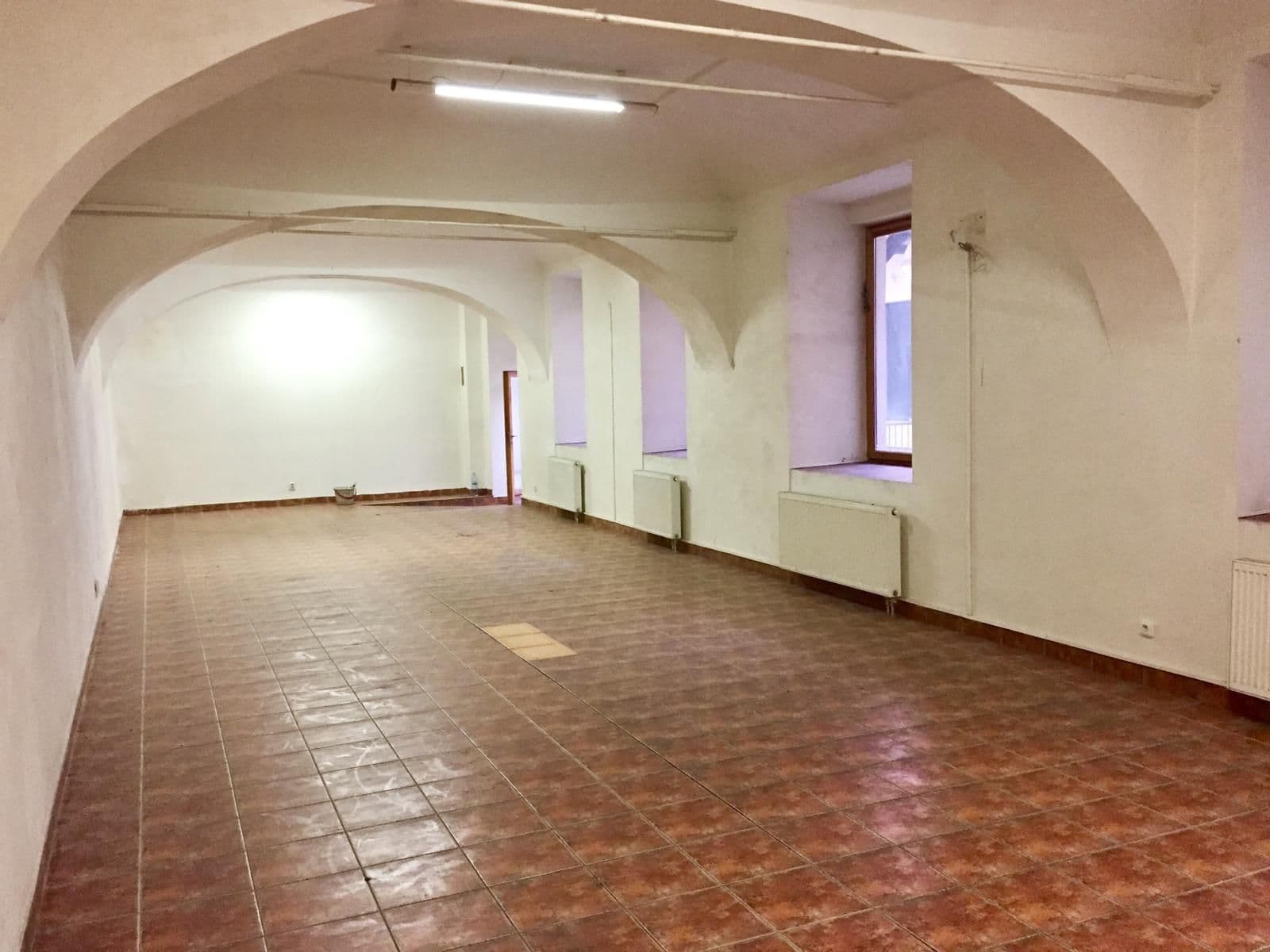 Prenájom nebytového priestoru 140 m², Štefánikova, Praha, Praha Prenájom nebytového priestoru 140 m², Štefánikova, Praha, Praha