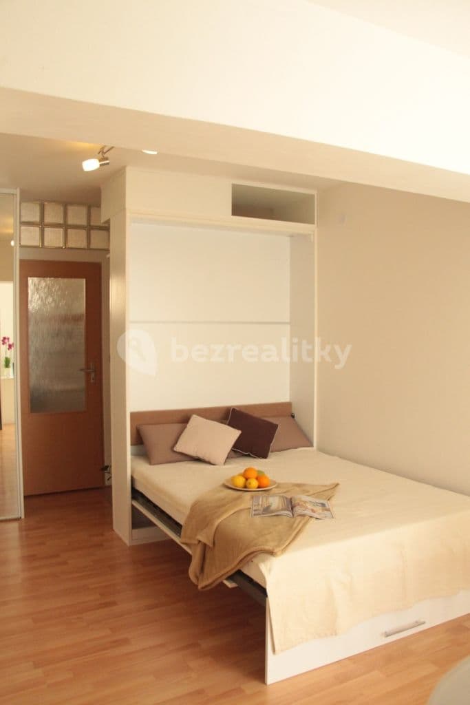 Prenájom bytu Garsoniéra 24 m², Viniční, Brno, Jihomoravský kraj Prenájom bytu Garsoniéra 24 m², Viniční, Brno, Jihomoravský kraj