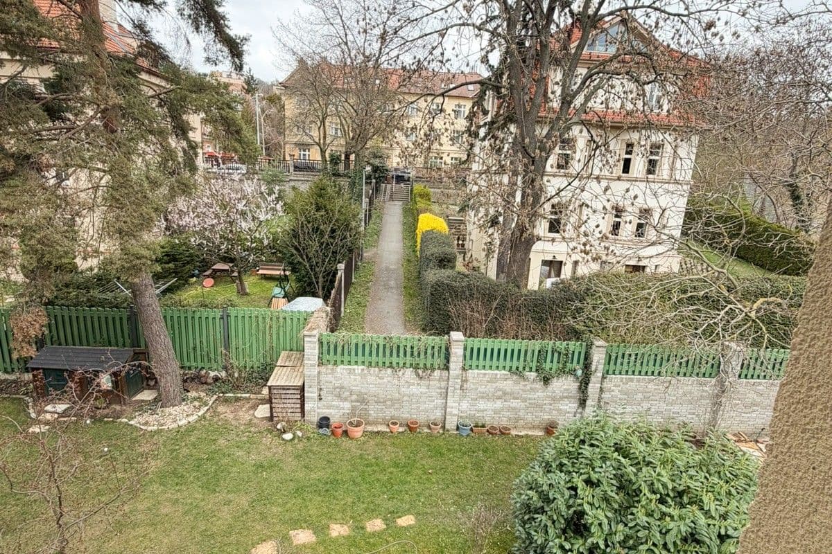 Prenájom bytu 2-izbový 60 m², U Okrouhlíku, Praha, Praha Prenájom bytu 2-izbový 60 m², U Okrouhlíku, Praha, Praha