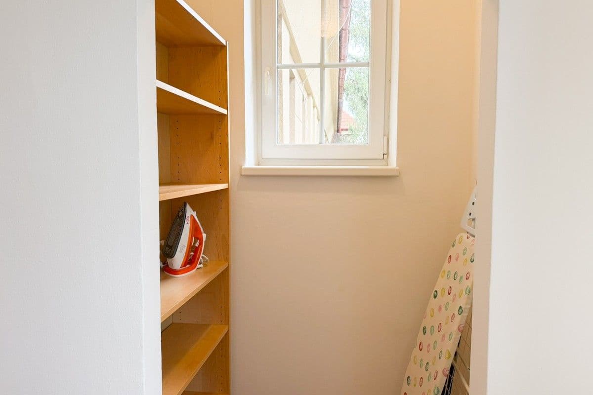 Prenájom bytu 2-izbový 60 m², U Okrouhlíku, Praha, Praha Prenájom bytu 2-izbový 60 m², U Okrouhlíku, Praha, Praha