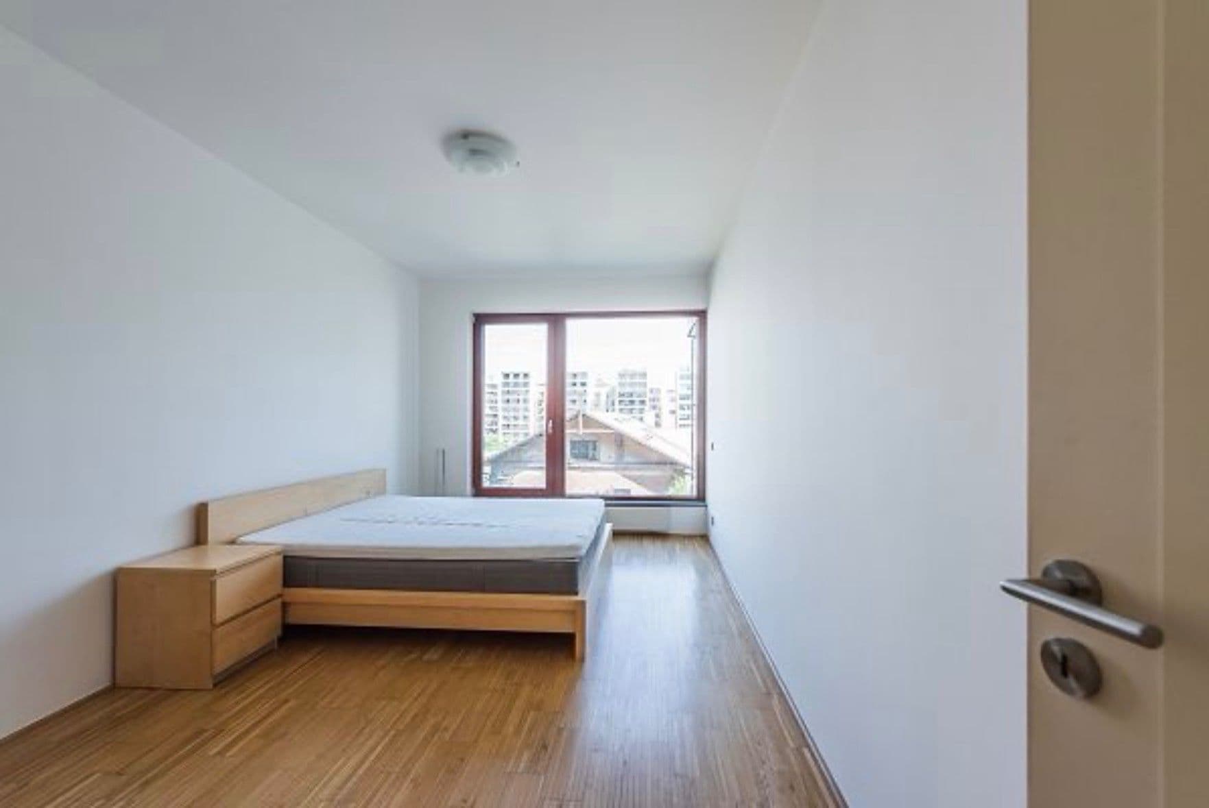 Prenájom bytu 2-izbový 73 m², Rohanské nábřeží, Praha, Praha Prenájom bytu 2-izbový 73 m², Rohanské nábřeží, Praha, Praha