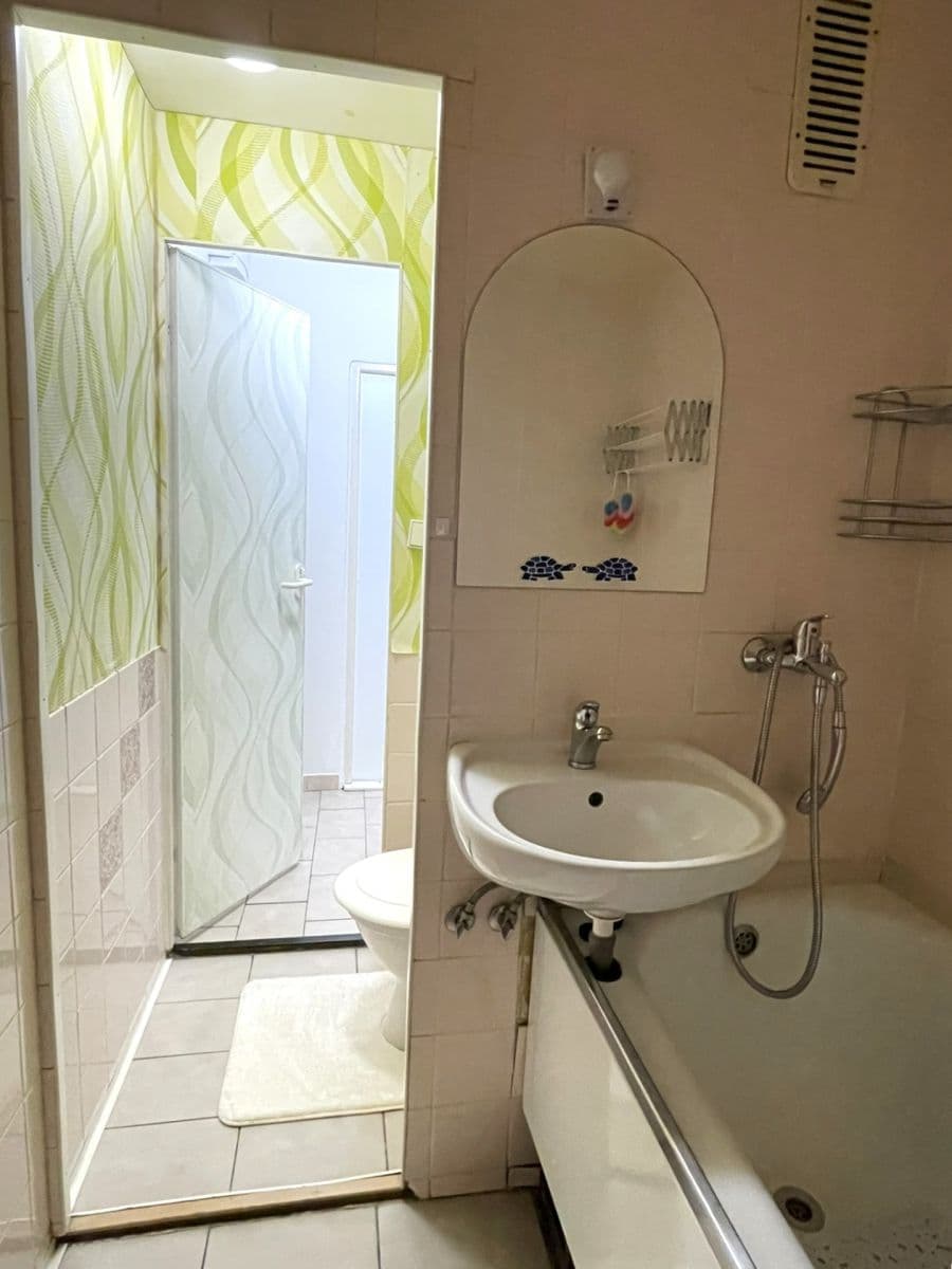 Prenájom bytu 1-izbový 35 m², Dlouhá, Zlín, Zlínský kraj Prenájom bytu 1-izbový 35 m², Dlouhá, Zlín, Zlínský kraj