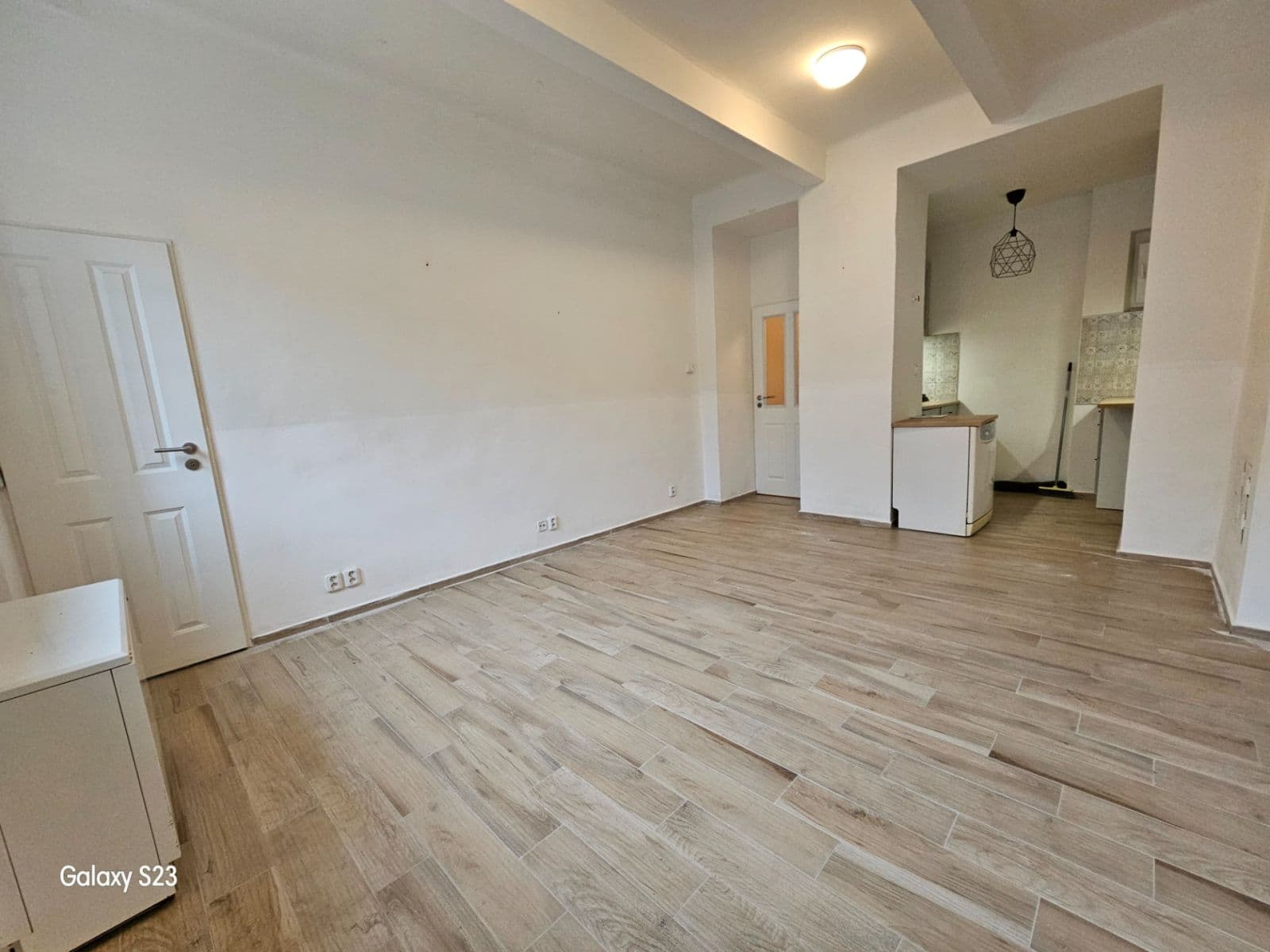 Prenájom bytu 1-izbový 40 m², V olšinách, Praha, Praha Prenájom bytu 1-izbový 40 m², V olšinách, Praha, Praha