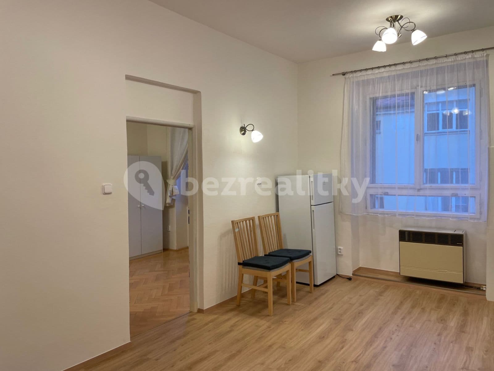 Prenájom bytu 2-izbový 42 m², Štěpánská, Praha, Praha Prenájom bytu 2-izbový 42 m², Štěpánská, Praha, Praha