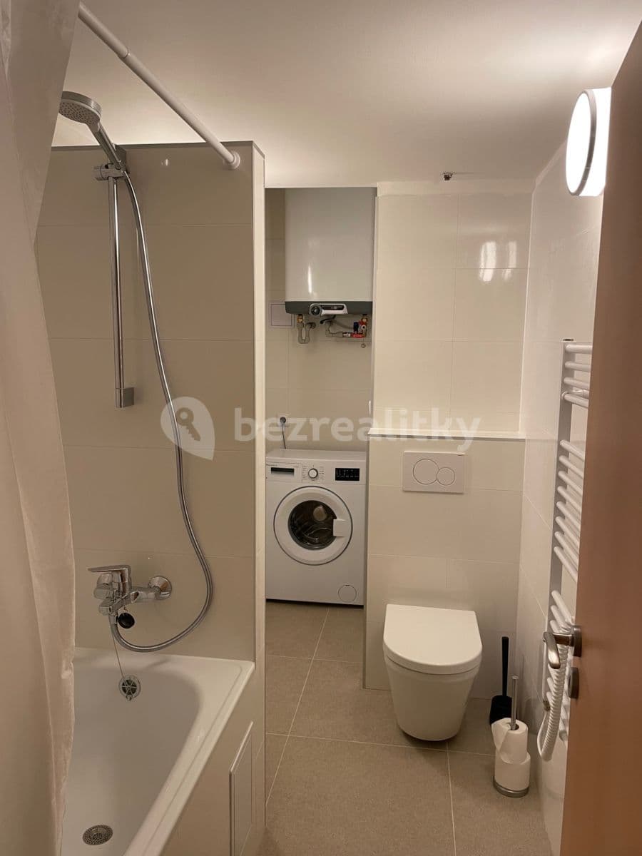 Prenájom bytu 2-izbový 42 m², Štěpánská, Praha, Praha Prenájom bytu 2-izbový 42 m², Štěpánská, Praha, Praha