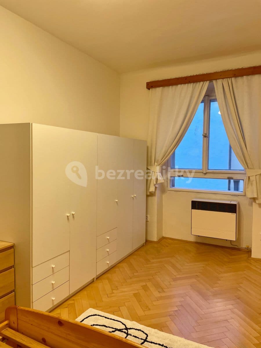 Prenájom bytu 2-izbový 42 m², Štěpánská, Praha, Praha Prenájom bytu 2-izbový 42 m², Štěpánská, Praha, Praha