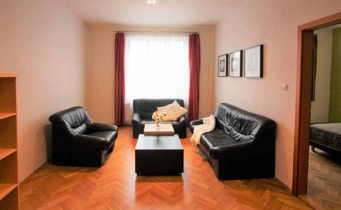 Prenájom bytu 2-izbový 68 m², U Okrouhlíku, Praha, Praha Prenájom bytu 2-izbový 68 m², U Okrouhlíku, Praha, Praha