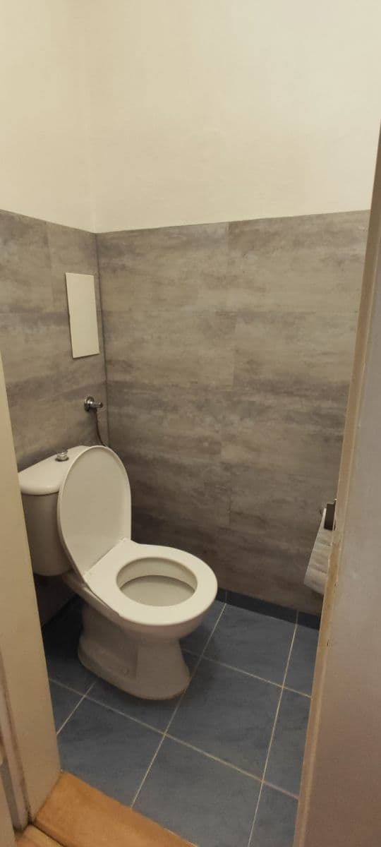 Prenájom bytu 2-izbový 50 m², Na Neklance, Praha, Praha Prenájom bytu 2-izbový 50 m², Na Neklance, Praha, Praha