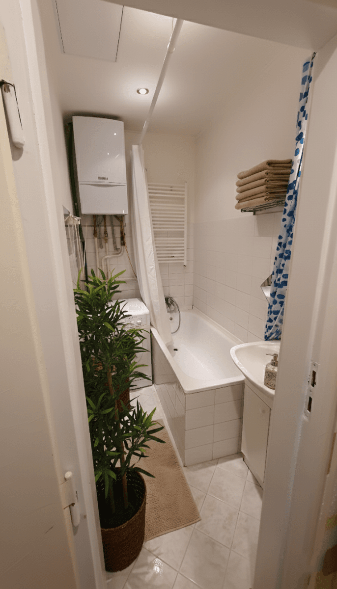 Prenájom bytu 2-izbový 44 m², Michaila Jurjeviče Lermontova, Praha, Praha Prenájom bytu 2-izbový 44 m², Michaila Jurjeviče Lermontova, Praha, Praha