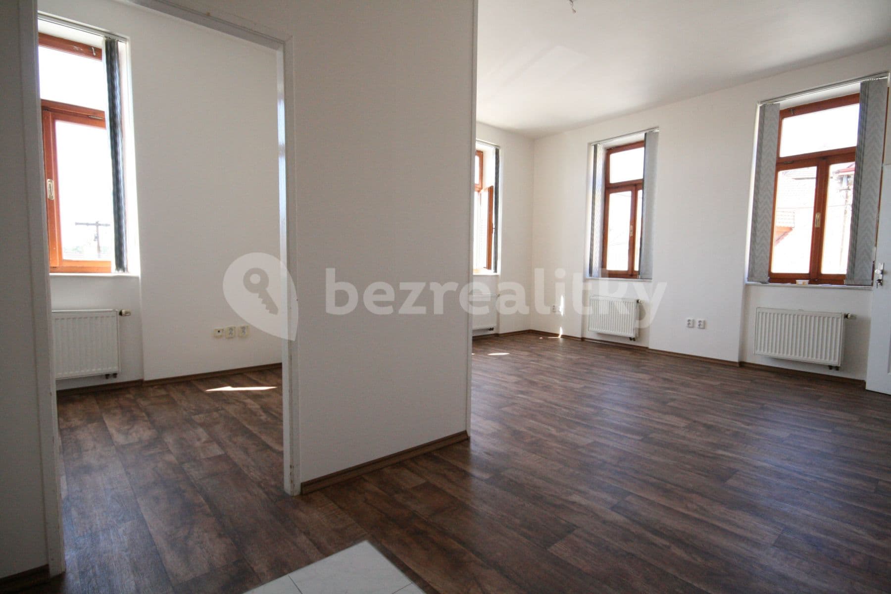 Prenájom bytu 1-izbový 37 m², Svatoanenská, Telč, Kraj Vysočina