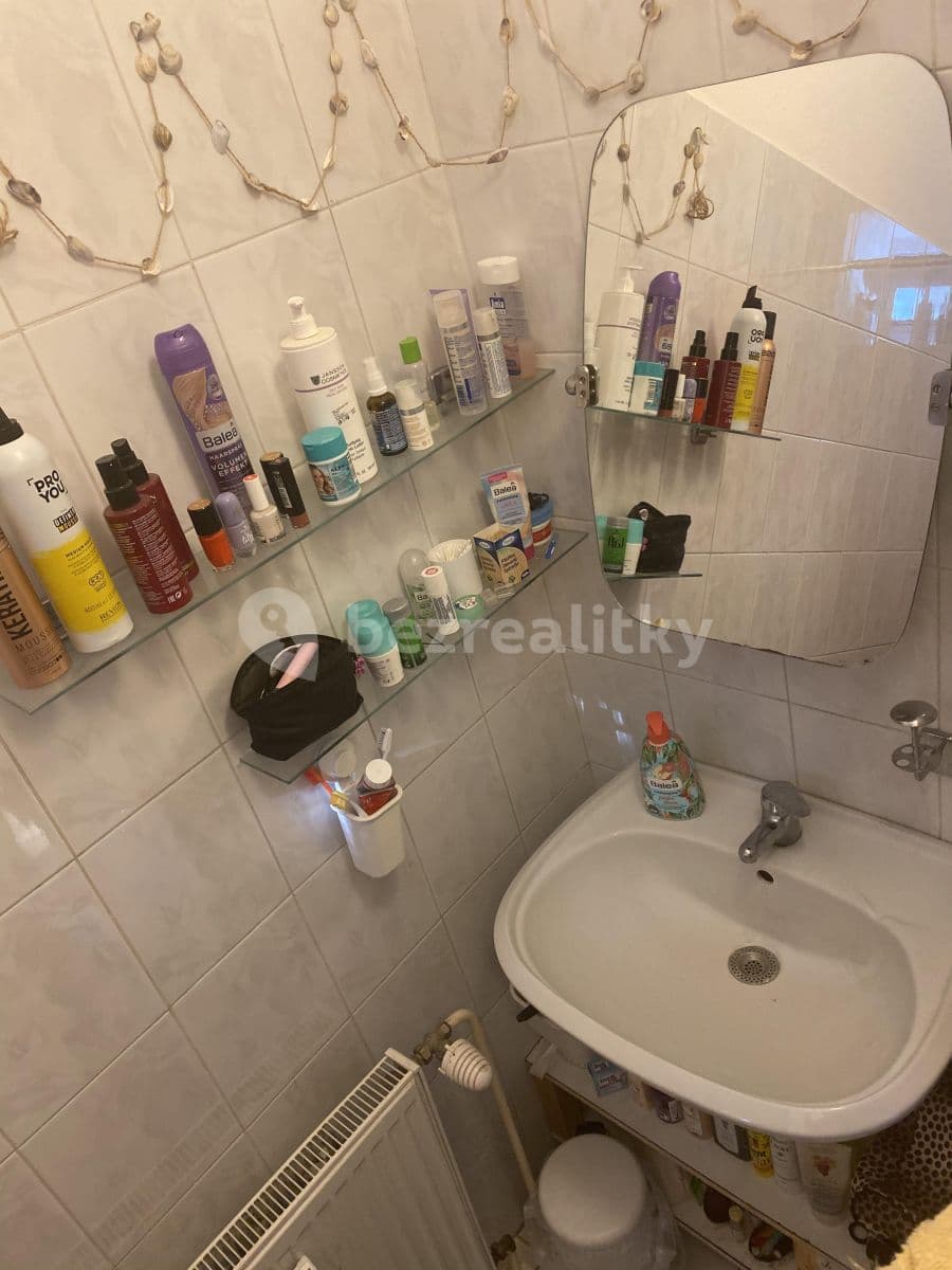 Prenájom bytu 1-izbový 40 m², Kovácká, Brno, Jihomoravský kraj Prenájom bytu 1-izbový 40 m², Kovácká, Brno, Jihomoravský kraj