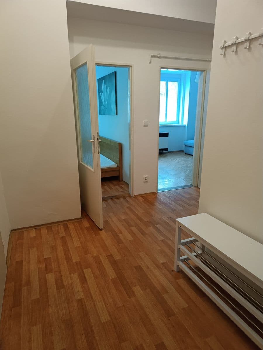 Prenájom bytu 2-izbový 50 m², Biskupcova, Praha, Praha Prenájom bytu 2-izbový 50 m², Biskupcova, Praha, Praha