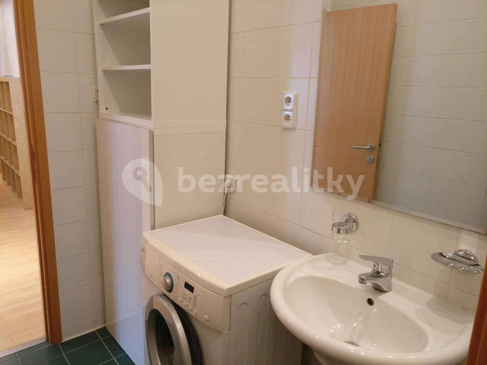 Prenájom bytu 2-izbový 65 m², Letenské náměstí, Praha, Praha Prenájom bytu 2-izbový 65 m², Letenské náměstí, Praha, Praha