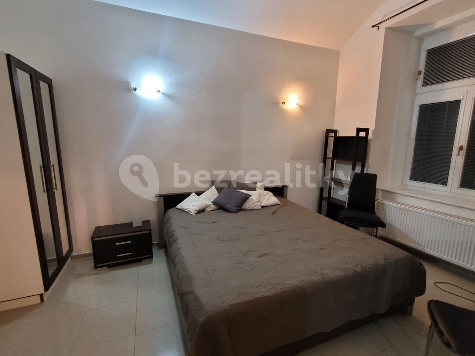 Prenájom bytu 2-izbový 60 m², Lublaňská, Praha, Praha Prenájom bytu 2-izbový 60 m², Lublaňská, Praha, Praha