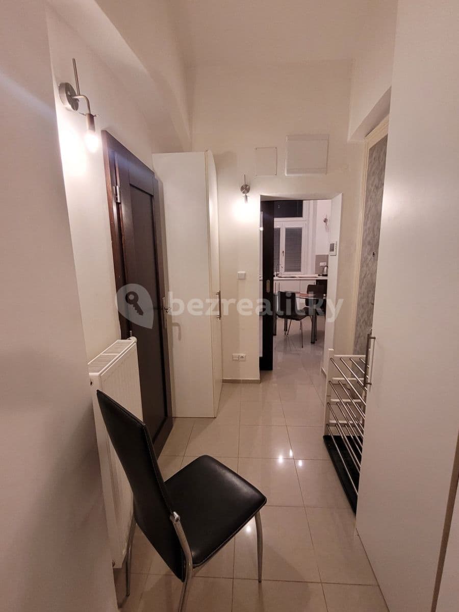 Prenájom bytu 2-izbový 60 m², Lublaňská, Praha, Praha Prenájom bytu 2-izbový 60 m², Lublaňská, Praha, Praha