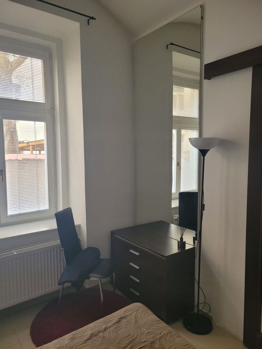 Prenájom bytu 2-izbový 60 m², Lublaňská, Praha, Praha Prenájom bytu 2-izbový 60 m², Lublaňská, Praha, Praha