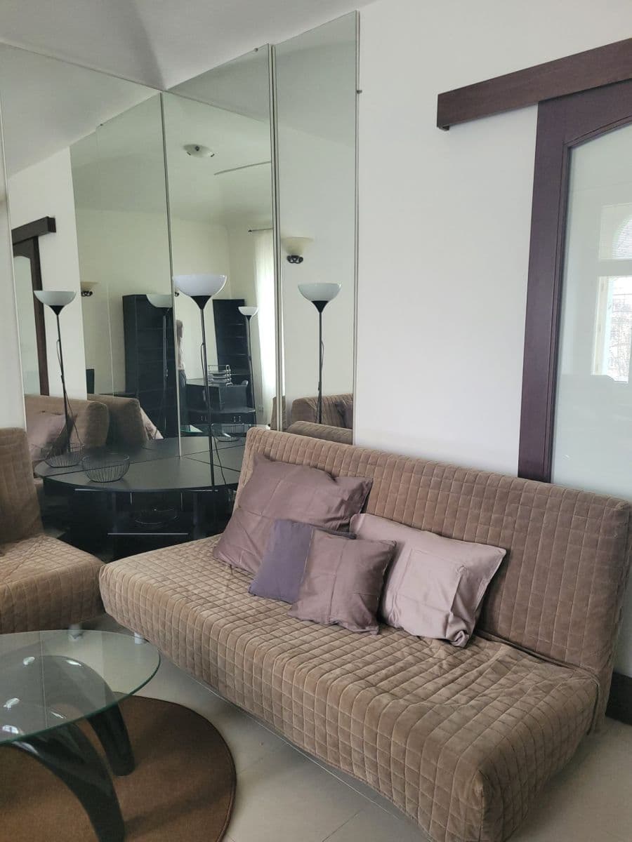 Prenájom bytu 2-izbový 60 m², Lublaňská, Praha, Praha Prenájom bytu 2-izbový 60 m², Lublaňská, Praha, Praha