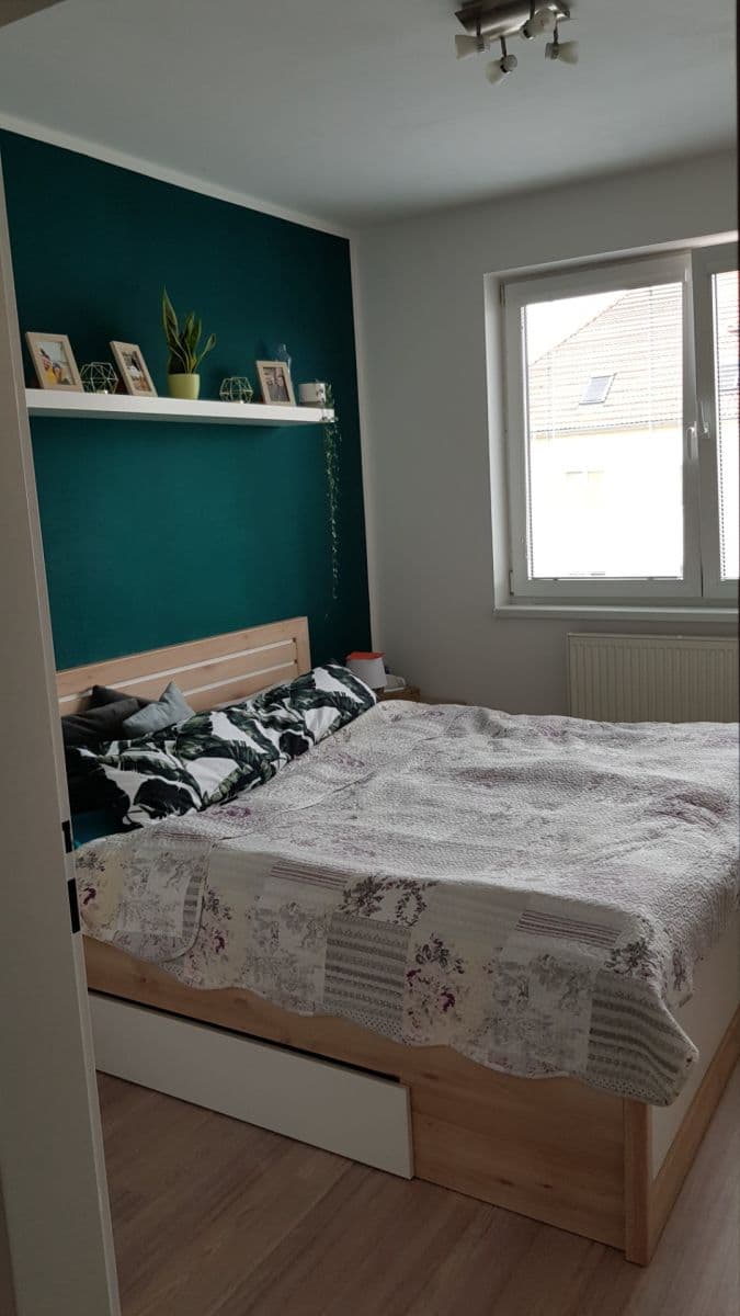 Prenájom bytu 2-izbový 60 m², Pionýrská, Hustopeče, Jihomoravský kraj Prenájom bytu 2-izbový 60 m², Pionýrská, Hustopeče, Jihomoravský kraj