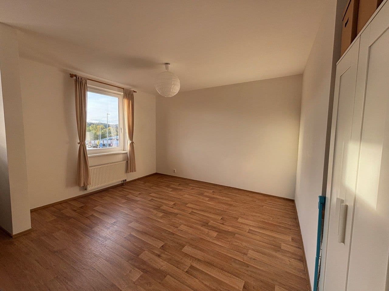 Prenájom bytu 1-izbový 50 m², U Domu služeb, Praha, Praha Prenájom bytu 1-izbový 50 m², U Domu služeb, Praha, Praha