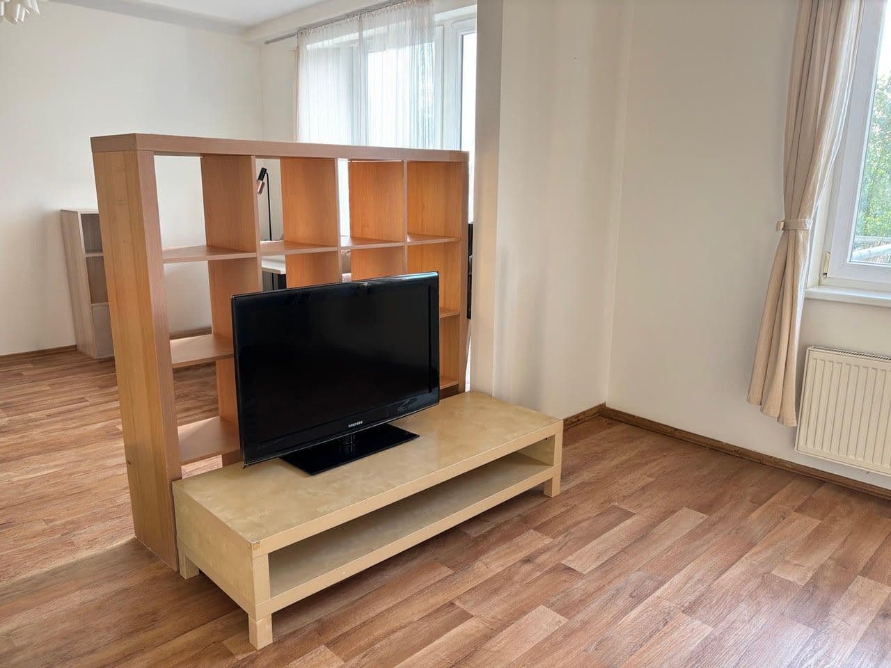 Prenájom bytu 1-izbový 50 m², U Domu služeb, Praha, Praha Prenájom bytu 1-izbový 50 m², U Domu služeb, Praha, Praha