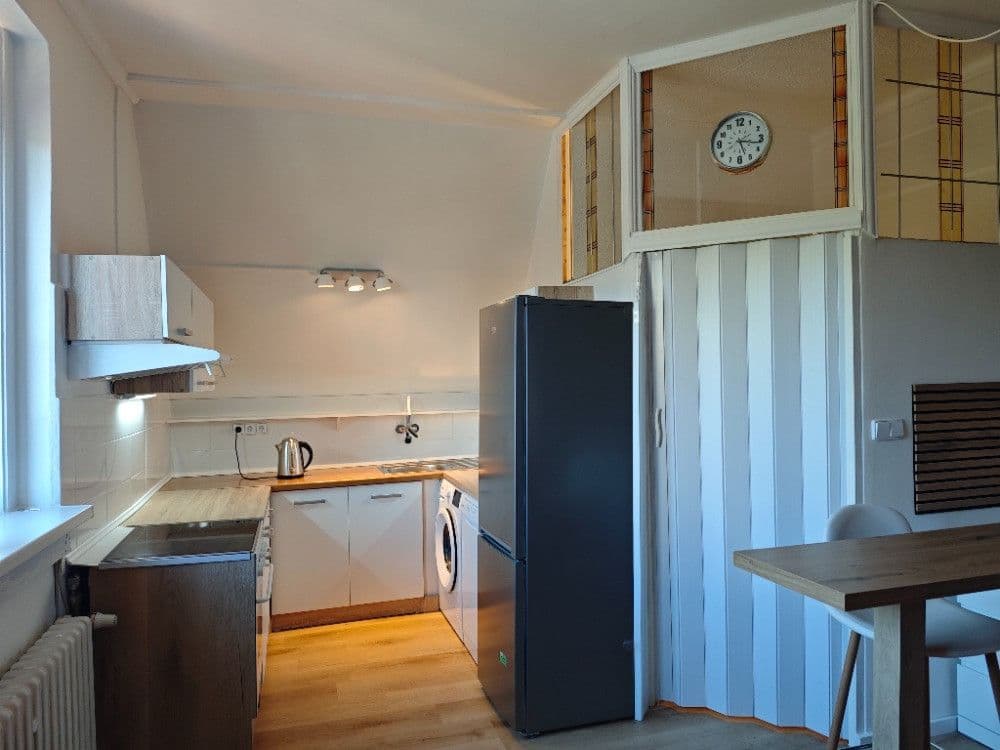 Prenájom bytu 1-izbový 28 m², V středu, Praha, Praha Prenájom bytu 1-izbový 28 m², V středu, Praha, Praha