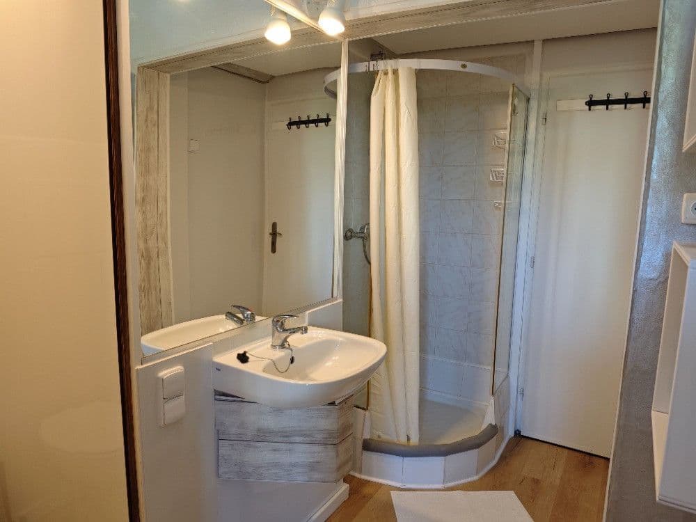 Prenájom bytu 1-izbový 28 m², V středu, Praha, Praha Prenájom bytu 1-izbový 28 m², V středu, Praha, Praha