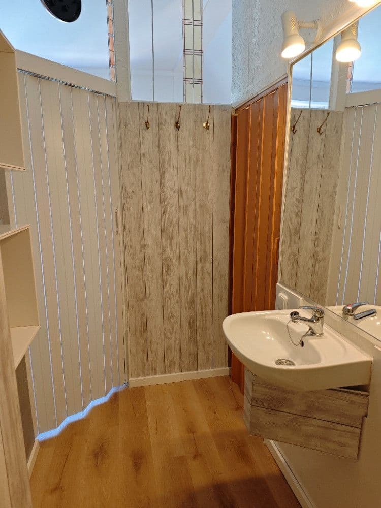 Prenájom bytu 1-izbový 28 m², V středu, Praha, Praha Prenájom bytu 1-izbový 28 m², V středu, Praha, Praha