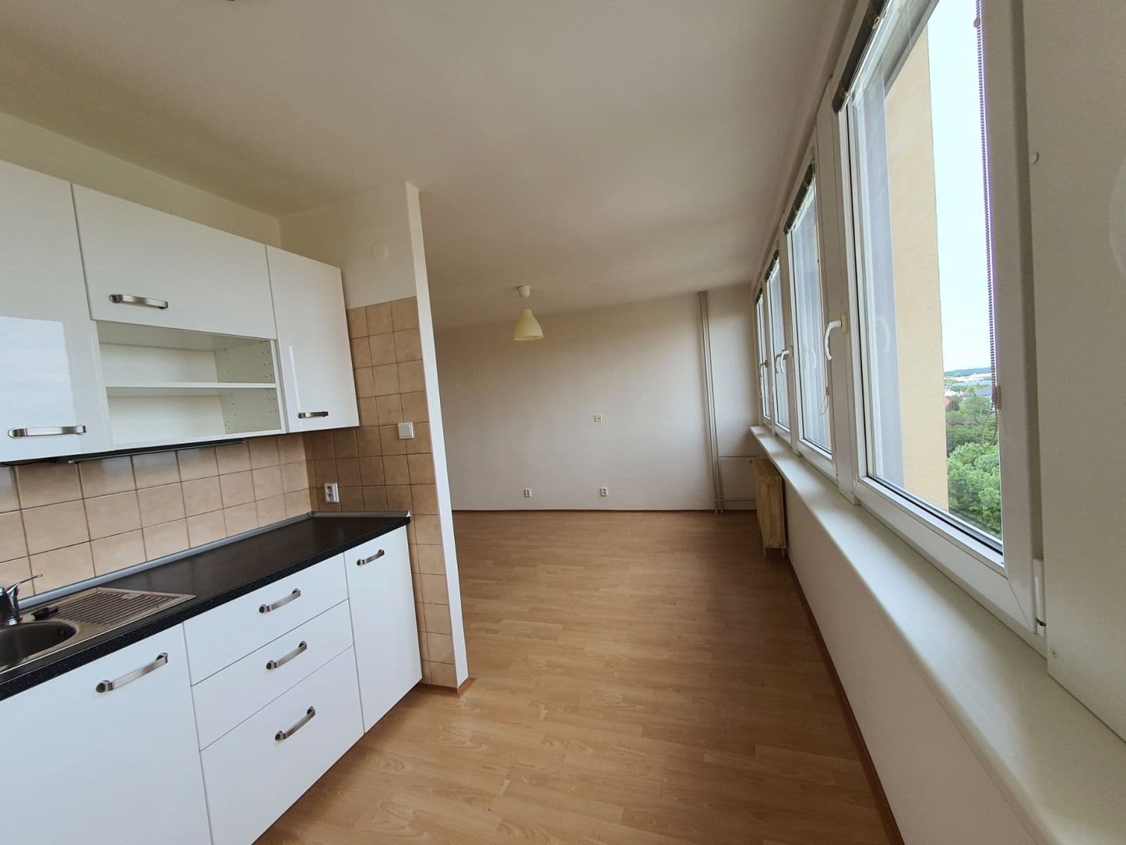 Prenájom bytu 1-izbový 35 m², Plzeňská, Kladno, Středočeský kraj Prenájom bytu 1-izbový 35 m², Plzeňská, Kladno, Středočeský kraj