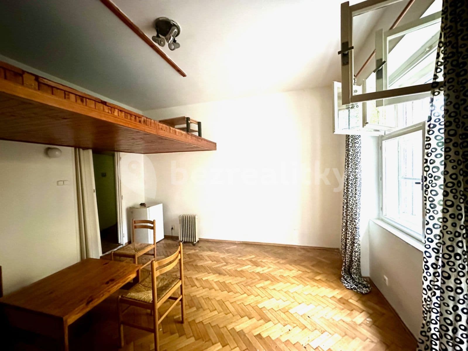 Prenájom bytu 1-izbový 25 m², Pod Zvonařkou, Praha, Praha Prenájom bytu 1-izbový 25 m², Pod Zvonařkou, Praha, Praha