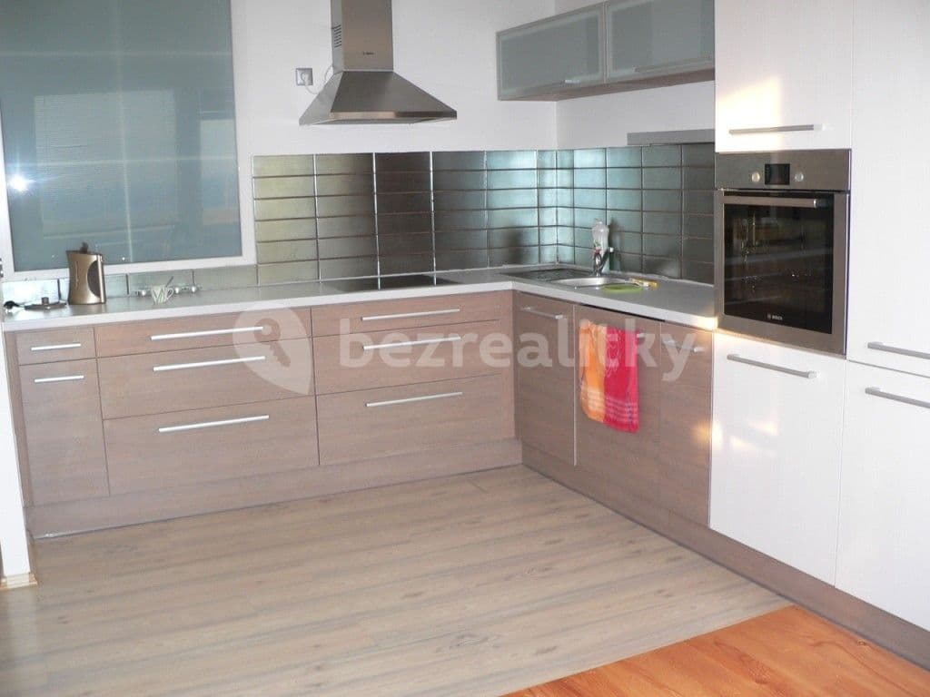 Prenájom bytu 3-izbový 75 m², Čimická, Praha, Praha Prenájom bytu 3-izbový 75 m², Čimická, Praha, Praha